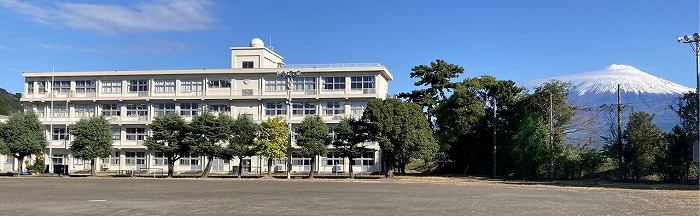 富士川第一中学校の写真　