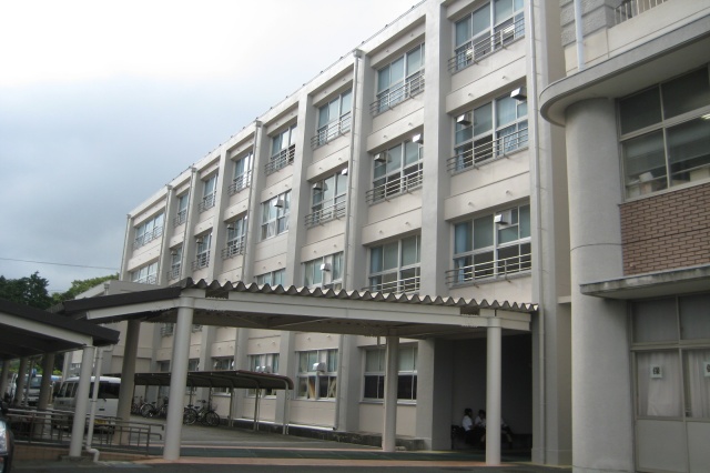 （写真）富士市立高等学校特別教室棟