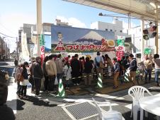（写真）富士市のご当地グルメ「ふじつけナポリタン」も出店