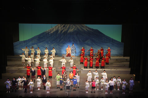 （写真）第24回国民文化祭しずおか2009　創作ミュージカル「かぐや姫の願いごと」
