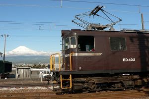 （写真）富士山と機関車