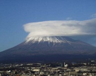 風が強くなる雲