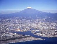 田子の浦港（掘込式港湾）