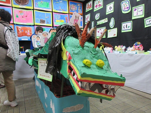 文化祭の写真展示会場