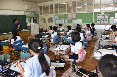 書写の様子