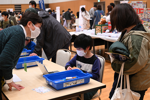 「エキキタテラスものづくりサイエンスDAY」の写真