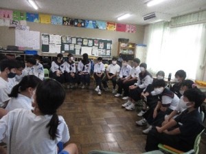 縦割りクラス会議の様子