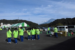 富士川キウイマラソンボランティアの様子7