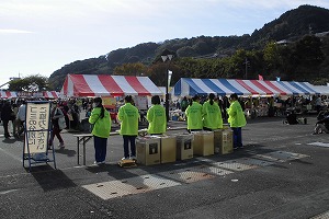 富士川キウイマラソンボランティアの様子8
