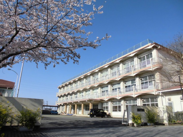 吉永第二小学校の校舎の写真