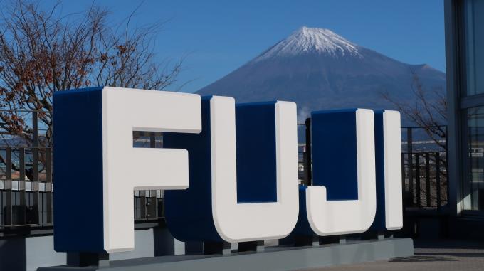FUJIモニュメント