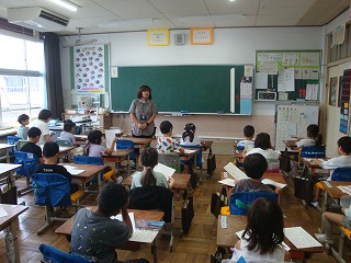 夏休み明けの学校始まるの様子