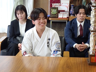 山本選手