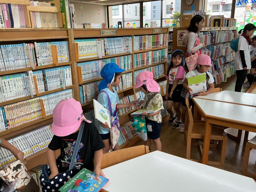 東図書館の写真