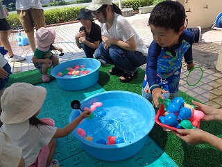 水遊び