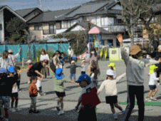 （写真）戸外遊び1
