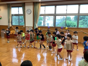 3学年での踊りの様子