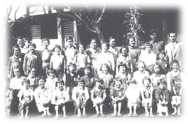 一乗寺の本堂前で