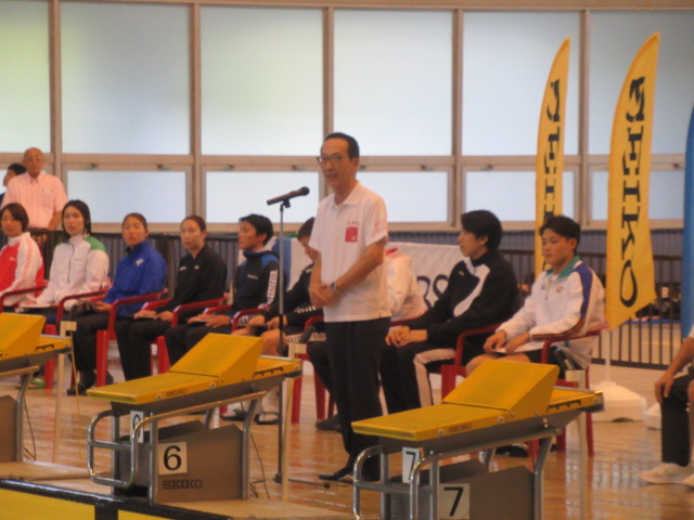 あいさつを行う市長の写真