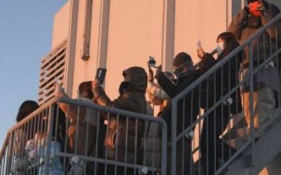 （写真）日の出後、富士山も明るく