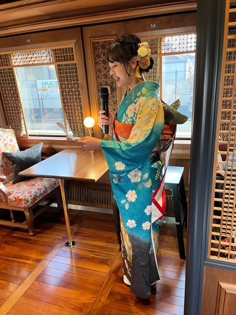 アナウンス