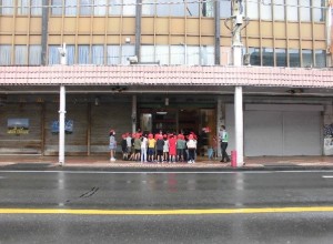 未来のまちづくり。商店街の方々に挨拶1