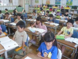 1月19日　1年生　国語「たのしかったことをかこう」3