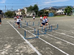 1月19日　4年生　体育「ハードル」2