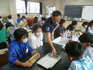 1月22日　6年生　理科「水溶液の性質」2