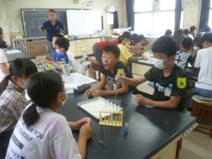 1月22日　6年生　理科「水溶液の性質」3
