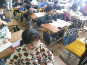 2月19日　1年生　国語「文を作ろう」3