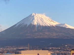 北校舎屋上から望む富士山