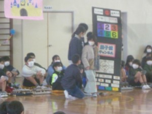 2月28日「卒業を祝う会(3) ～オープニングのミニ劇場～」1