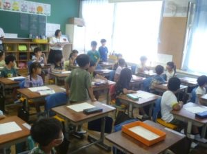 10月27日　1年生　国語「なつのおもいでをはなそう」3