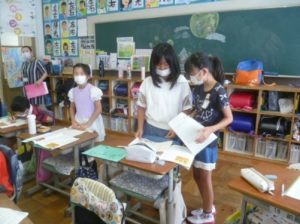11月16日　4年生　道徳「山びこ村の二人」1
