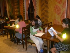 11月20日　6年生「修学旅行1日目　東京ディズニーセレブレイションホテル　班長会議」2