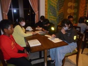 11月20日　6年生「修学旅行1日目　東京ディズニーセレブレイションホテル　班長会議」3