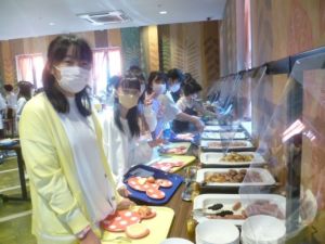 12月5日　6年生「修学旅行2日目　～朝食2～」1