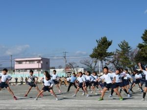 12月11日3,4年生「スポーツ大会　～ダンス～」2
