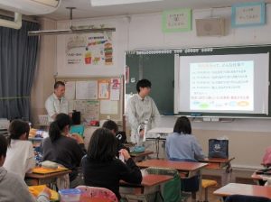 12月12日　6年生　キャリア教育「体験型職業講話1」1