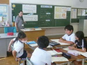 12月18日　4年生　算数「小数の表し方や仕組みを調べよう」1