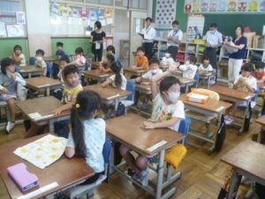 12月26日　1年生　生活「きせつとなかよし」2