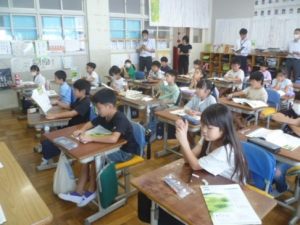 12月1日　2年生　道徳「ごめんね　みなみ」3