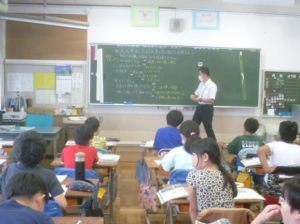 10月23日　4年生　社会「自然災害にそなえるまちづくり」1