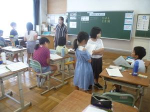 10月11日　4年生　算数「がい数」（少人数学習）1