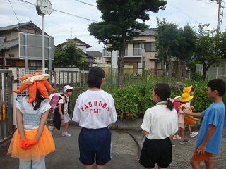 7月19日　小中連携あいさつ運動1