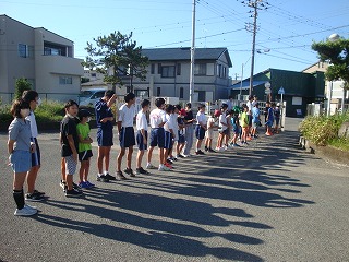 9月13日　小中合同挨拶運動1