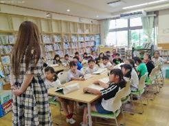 1年生_初めての図書室1