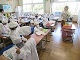 1年生牛乳給食1