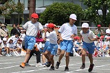 4年生による全員リレー2